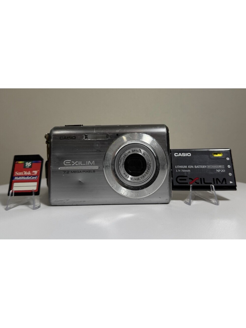 Casio Exilim EX-Z75 Digital Camera 7.2MP 3x Opt Zoom W Battery & SD No Charger